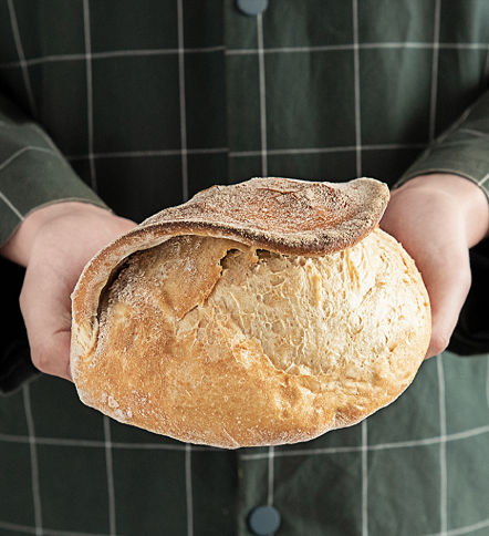 Le béret, un pain mi-blanc à base de pâte à baguette