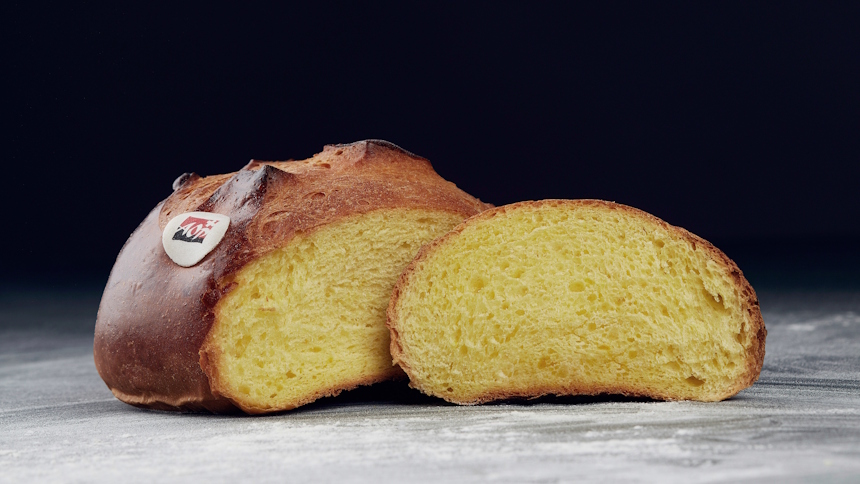 Brot mit Identifikationsplakette Cuchaule AOP